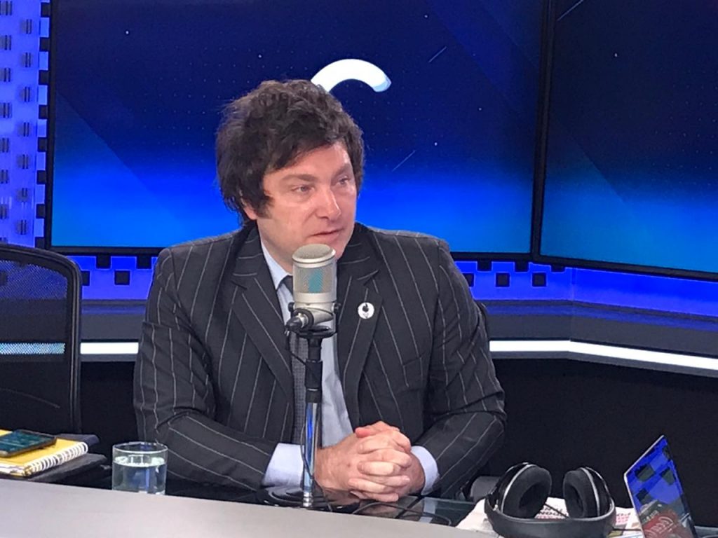 Javier Milei en Infinita Al inversor le diría que no ponga un mango