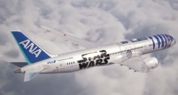 ¿Por qué sobrevolaron Santiago aviones de la FACh este viernes?