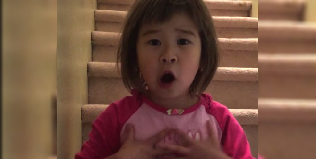 Video: Qué bien nos haría ser un poco más como esta niña