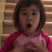 Video: Qué bien nos haría ser un poco más como esta niña