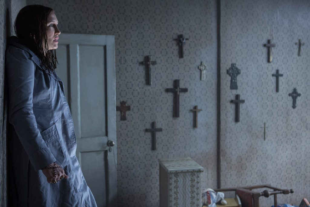 El nuevo trailer del Conjuro 2 está realmente terrorífico