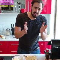 Ariel Levy te desafía a comer algo asqueroso tal y como en Nerve 😱