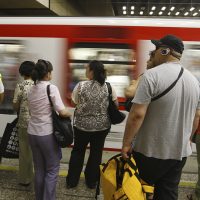La palabrini directo desde el metro junto al Par de Guatones