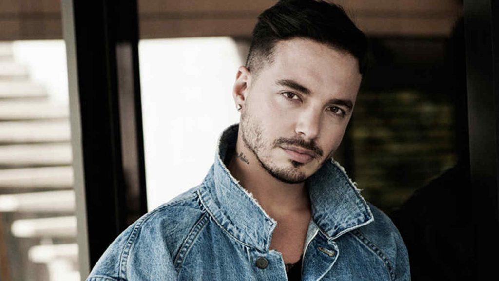 ¡Madre mía! ¿Ya viste el nuevo cambio de look de J Balvin?