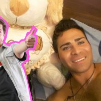@Astetv Él Dandy chileno que tiene mas selfies con famosos