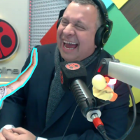 Willy Sabor se equivoca de estudio