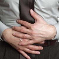 Sujeto lleva tres semanas sin ir al baño para evitar ir a prisión