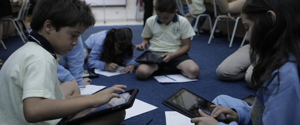 ¡Nos pusimos nostálgicos! Como olvidar a tu grupito de amigos del colegio