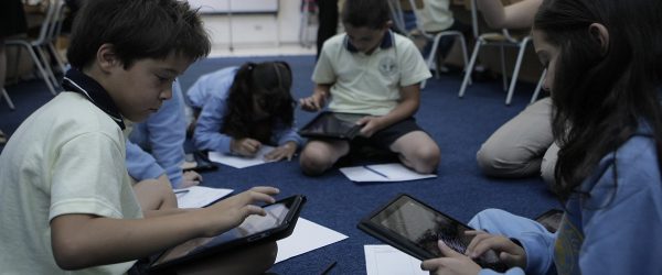 Baja natalidad pone en riesgo a miles de colegios en Chile