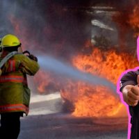 Homenaje a los Bomberos en Sacando La vuelta