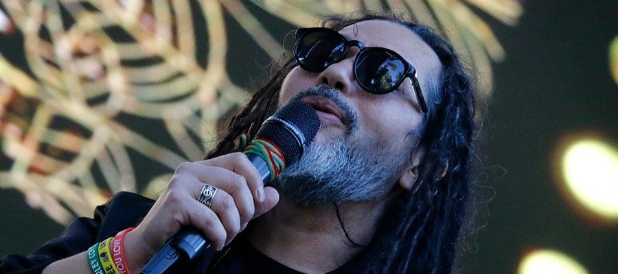 [FOTO] Quique Neira previo al eclipse total: “Se reportan ovnis en los cielos”