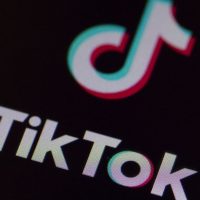 ¡Por fin voy a chambear! Tik Tok lanzó versión que le paga a sus usuarios por ver videos