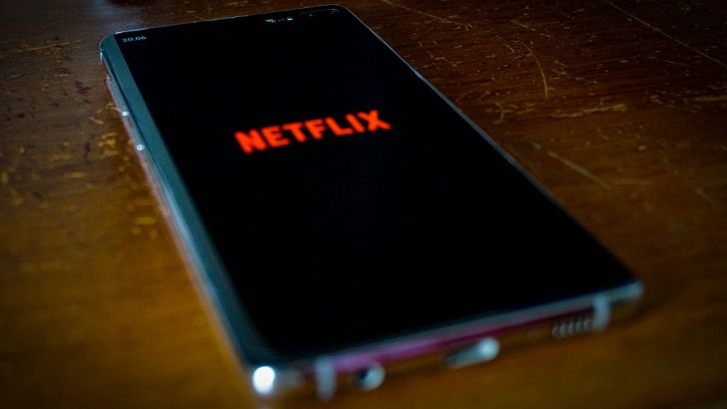 Si tu celu aparece acá, te fuiste a la “B”: Listado de smartphones en que dejará de funcionar Netflix