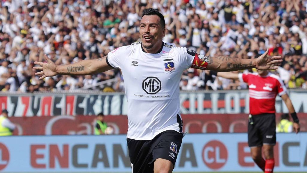 “El pago de Chile”: Fabián Morales destroza a Blanco y Negro por la PLR a Paredes