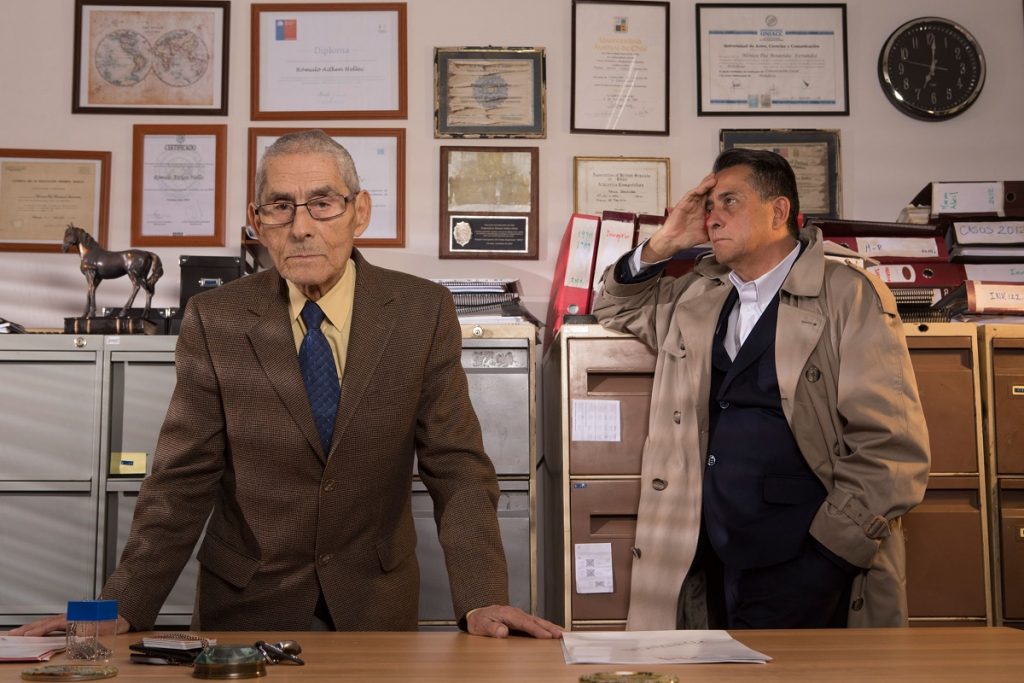 Película chilena la rompe y va por dos Oscar: ¿Dónde ver “El agente Topo”?