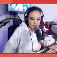 Toma una dosis de las mezclas de DJ Rusell en Comunidad Carolina 🔥