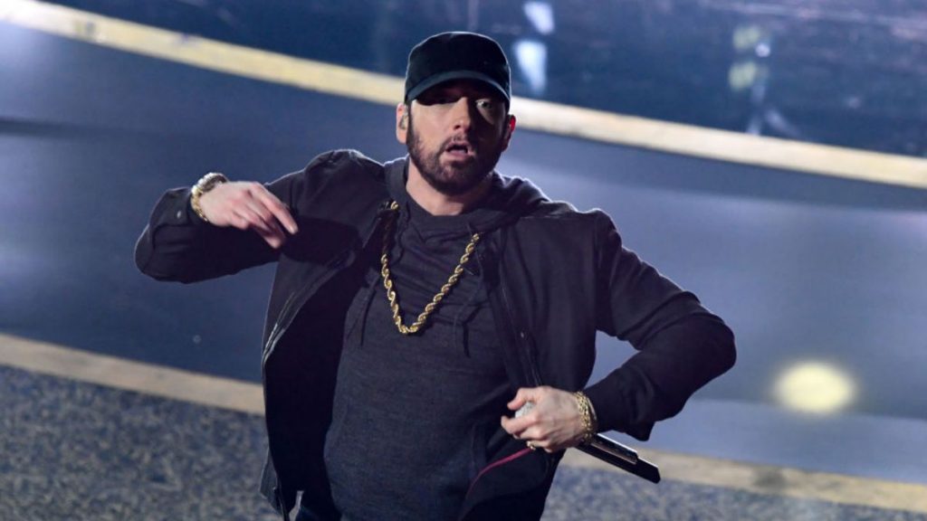 Eminem se puso a pelear otra vez con grupo de haters en Tik Tok