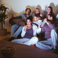 Nos fuimos en volá: En 2020 vimos en promedio más de seis horas de tele al día