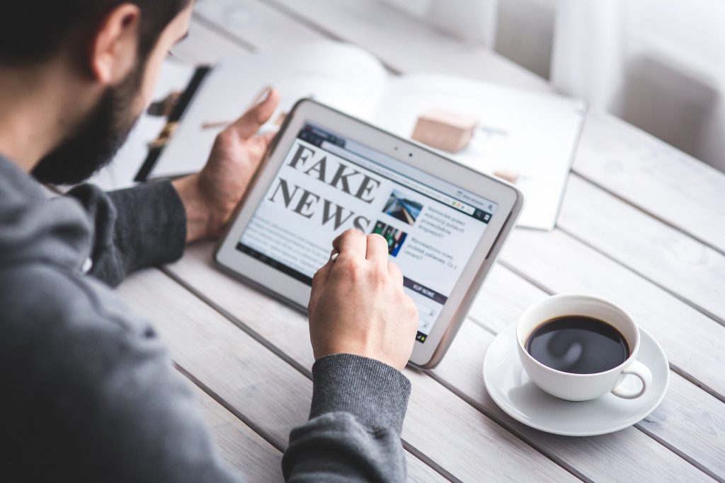 Noticias que no son noticias en el Caído del Katre