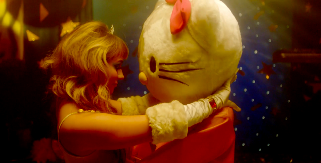 Princesa Alba estrenó nuevo video junto a la tiktoker Cool Cat