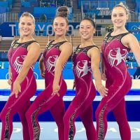 Gimnastas alemanas compiten con trajes de cuerpo entero pa' evitar la sexualización