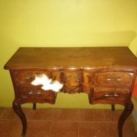 Miércoles Paraguatales: Historia de las palomas fantasmas sobre un mueble