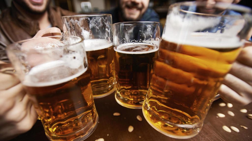 Este viernes la sed retrocede a “cuarentena”: Se vienen promos y descuentos por el Día de la Cerveza