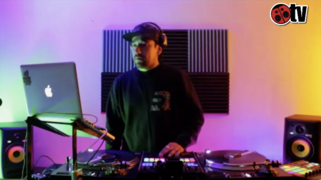 Escúchate este Sacando el Mix con MC Rama y DJ Rudbuay
