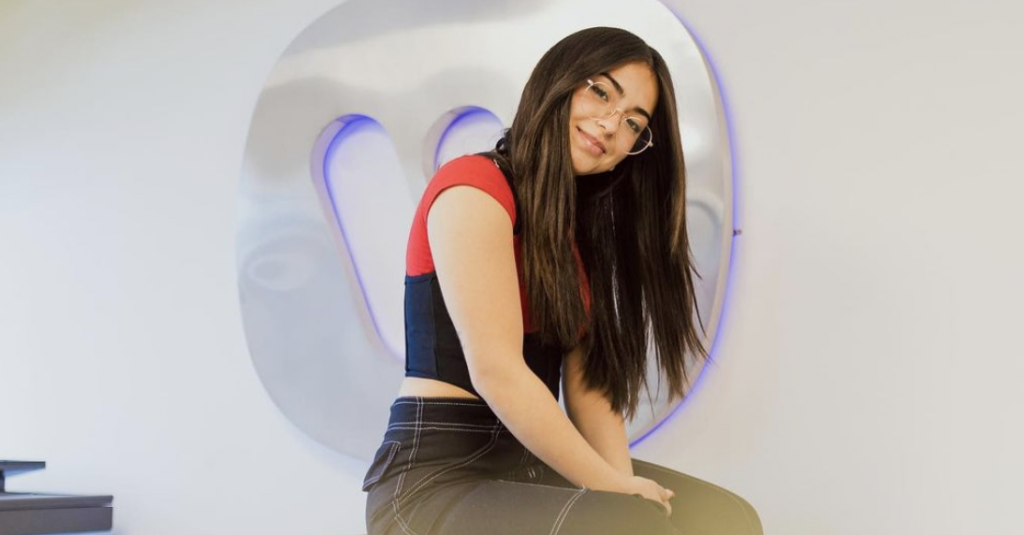 La media combi: La cantante e influencer Anto lanzó el tema “Mis nenas”