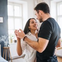 Estudio: ¿Las mujeres los prefieren altos?