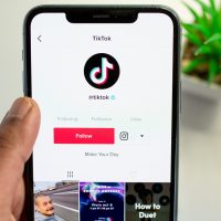 TikTok quiere darle cara a Twitch, trabajan en una app de streaming para pc