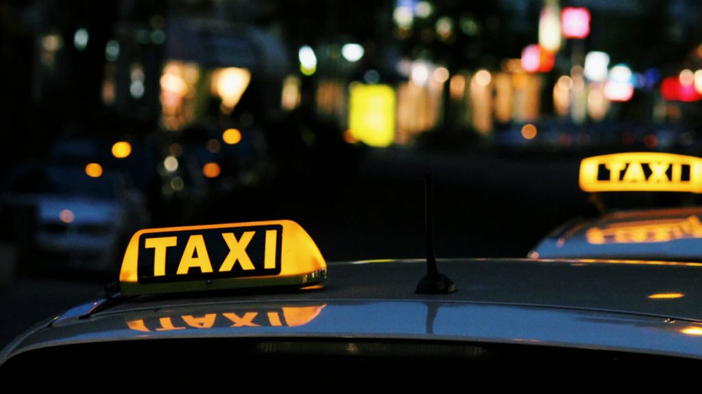 Uber V/S Taxista ¿Quién gana? – Caído del Katre