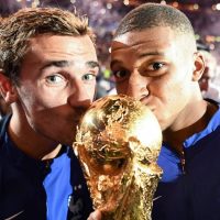 Gracias 2022 (?): A la primera guagua del año en Atacama le pusieron 'Griezmann Mbappé'
