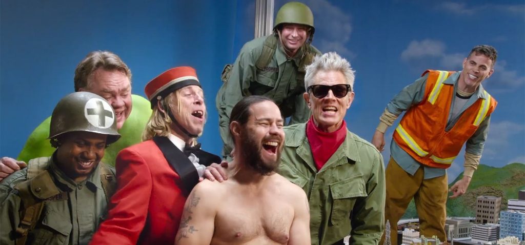 Te va a doler el último tráiler de Jackass: Forever