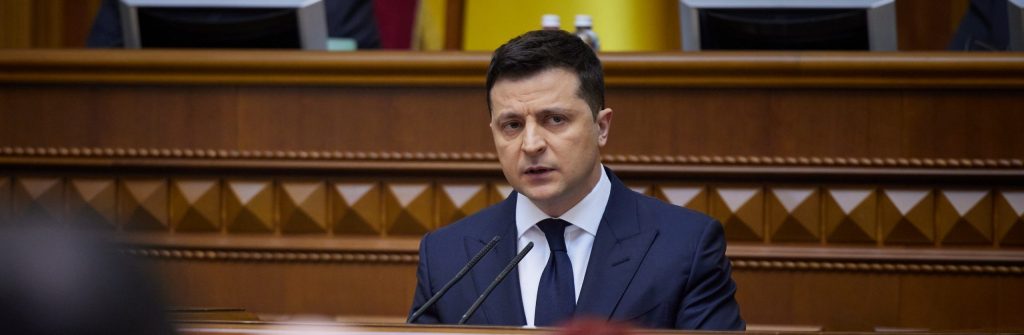 ¿Mal gusto? La gente quiere a Jeremy Renner para que interprete al presidente ucraniano en una película