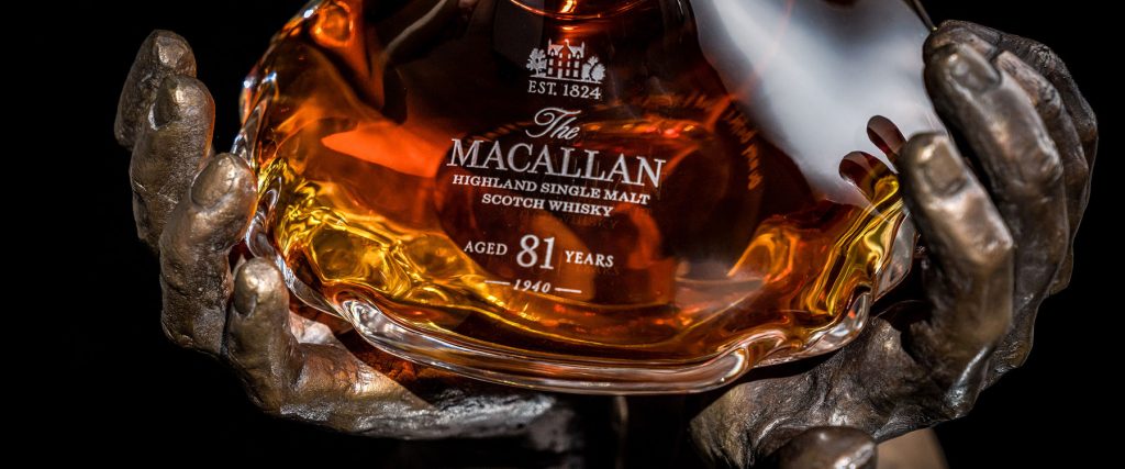 Esta botella de Whiskey cuesta más de 100 millones de pesos