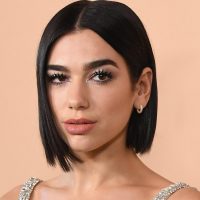 Dua Lipa y Henry Cavill serán espías en la próxima película de Apple TV+