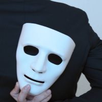 ¿Quién es el impostor?: Nuevo juego en Comunidad Carolina