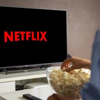 Netflix suma HBO a su catálogo: compraron warner bros.