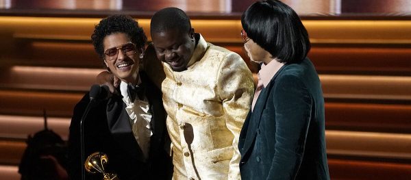 Silk Sonic y Olivia Rodrigo se lucieron en los Grammy 2022