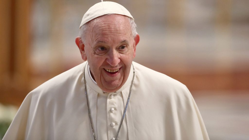 El papa a las suegras: “Tengan cuidado con sus lenguas”
