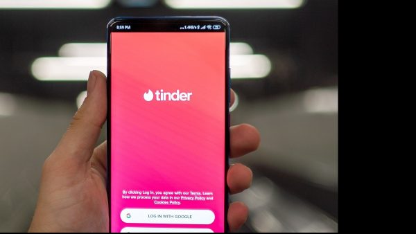 Mala cosa: Su cita de Tinder le robó hasta el alma