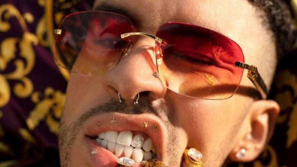 “Si tienes trabajo en la uni yo te ayudo”: Profe enseña ortografía con la ayuda de Bad Bunny