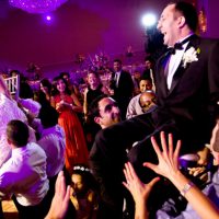 ¿Pachanga, Cumbia, Reggaetón?: Esto se escucha en los matrimonios de Chile