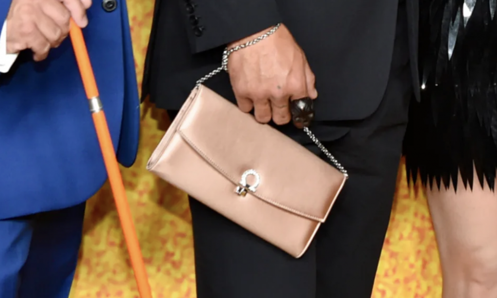 Cuando andas con de todo en tu cartera