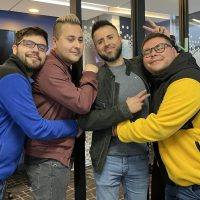 Ocho amigos construyen comunidad para envejecer juntos