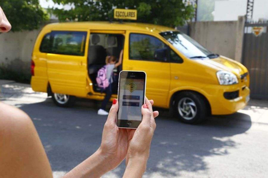 Los niños se reportan con sus signos en el Furgón Mañanero
