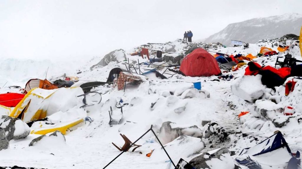Preocupantes imágenes de contaminación del Monte Everest