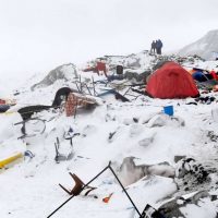 Preocupantes imágenes de contaminación del Monte Everest