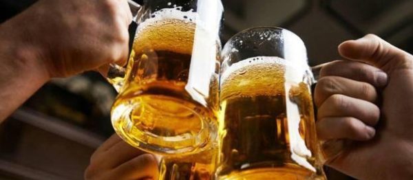 ¡Salud! Monjes alemanes crean la primera cerveza en polvo del mundo